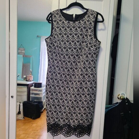 SEARS Geometric Laser Cut Lace Sleeveless Career Rose Floral Hem Midi Dress 10 - Picture 4 of 11